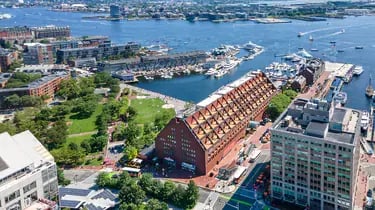 boslw-boston-harbor-1245-hor-wide